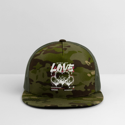 Heart of Fire - Trucker Hat - MultiCam\green