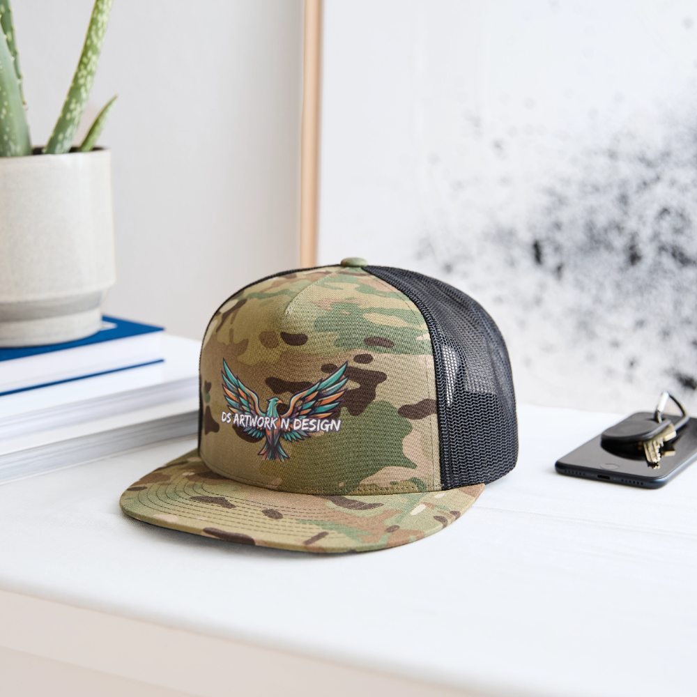 Graffiti Eagle - Trucker Hat - MultiCam\black