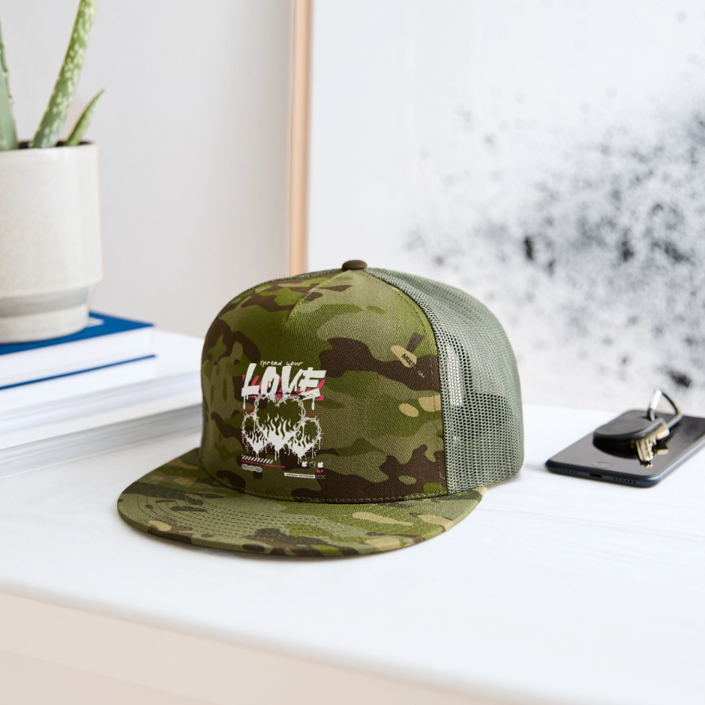 Heart of Fire - Trucker Hat - MultiCam\green
