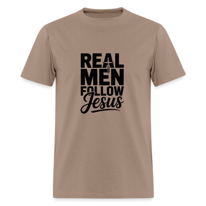 Real Men -  men's T-Shirt - brown savana